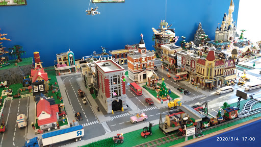 Toy Store «Bricks and Minifigs», reviews and photos, 1173 Queen St, Southington, CT 06489, USA
