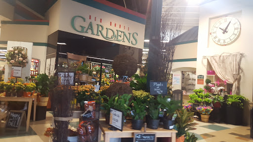 Grocery Store «Hen House #31», reviews and photos, 5800 Antioch Rd, Merriam, KS 66202, USA