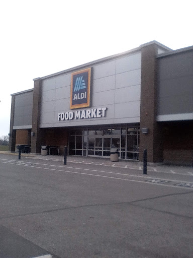 Grocery Store «ALDI», reviews and photos, 1710 E Tipton St, Seymour, IN 47274, USA