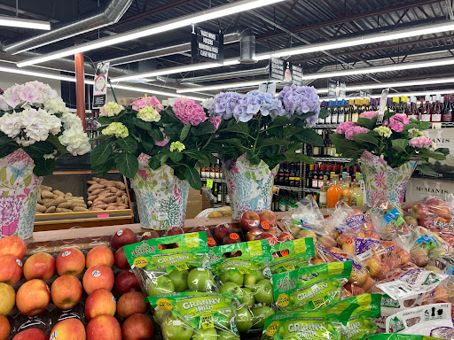 Grocery Store «Penny Lake Grocery», reviews and photos, 1270 S Commerce Rd, Walled Lake, MI 48390, USA