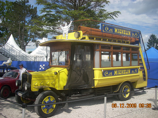 Tire Shop «Suburban Tire Auto Repair Center», reviews and photos, 755 North Ave, Glendale Heights, IL 60139, USA