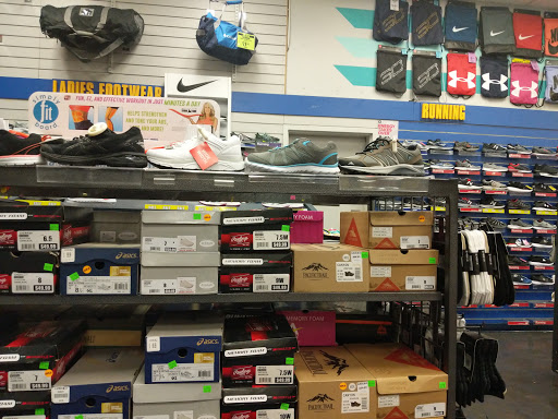 Sporting Goods Store «Big 5 Sporting Goods», reviews and photos, 1630 Mt Diablo Blvd, Walnut Creek, CA 94596, USA