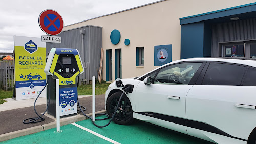 Borne de recharge de véhicules électriques MobiSDEC Charging Station Saint-Sylvain
