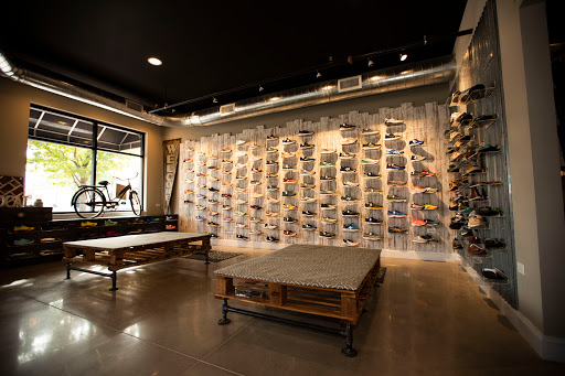 Running Store «DNA Athletics», reviews and photos, 16133 Weber Rd, Crest Hill, IL 60403, USA
