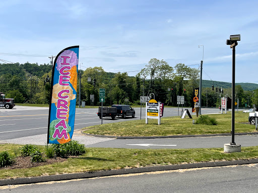 Florist «Petals & Paws», reviews and photos, 465 Albany Turnpike, Canton, CT 06019, USA