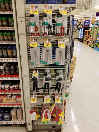 Grocery Store «Stop & Shop», reviews and photos, 2360 Lakewood Rd, Toms River, NJ 08755, USA