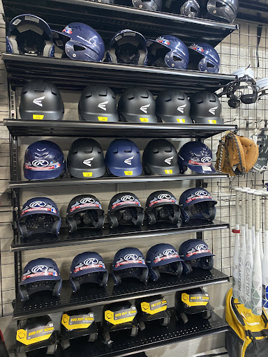 Sporting Goods Store «Play It Again Sports Los Alamitos», reviews and photos, 4141 Katella Ave, Los Alamitos, CA 90720, USA