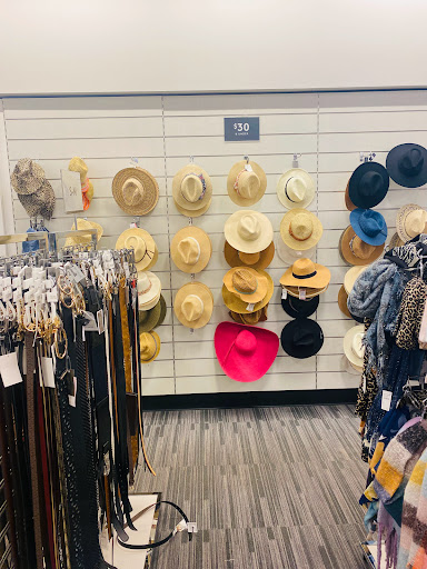 Department Store «Nordstrom Rack Lake Brandon Plaza», reviews and photos, 11201 Causeway Blvd, Brandon, FL 33511, USA