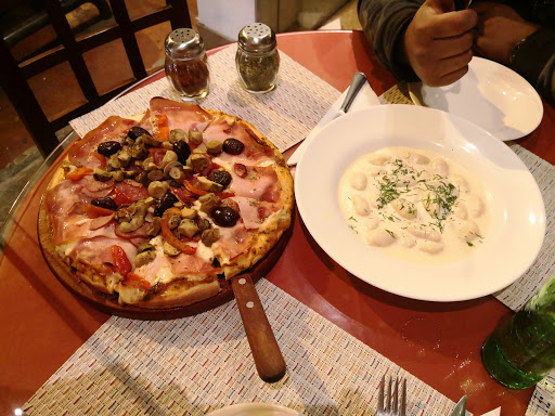 Pizzería La Romana