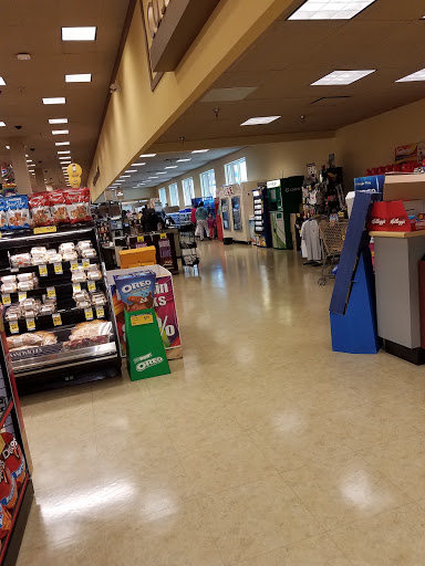 Grocery Store «Safeway», reviews and photos, 2401 N Charles St, Baltimore, MD 21218, USA
