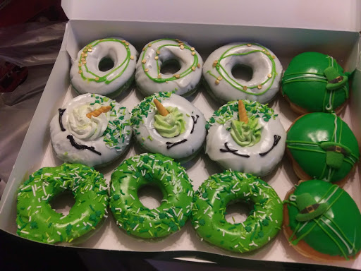 Bakery «Krispy Kreme Doughnuts», reviews and photos, 2600 S Cooper St, Arlington, TX 76015, USA