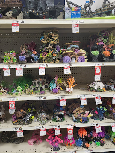 Pet Supply Store «PetSmart», reviews and photos, 5005 S 74th St, Greenfield, WI 53220, USA