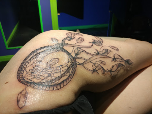 Tattoo Shop «Tit 4 Tat Tattoo Studio Inc.», reviews and photos, 45571 Mound Rd, Shelby Charter Township, MI 48317, USA