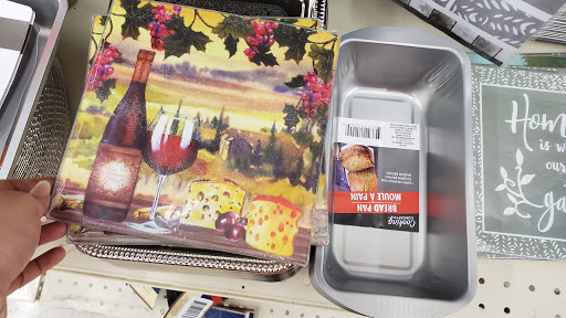 Dollar Store «Dollar Tree», reviews and photos, 4920 Allen Rd, Zephyrhills, FL 33541, USA