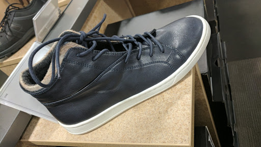 Shoe Store «DSW Designer Shoe Warehouse», reviews and photos, 4049 Grand Ave, Chino, CA 91710, USA