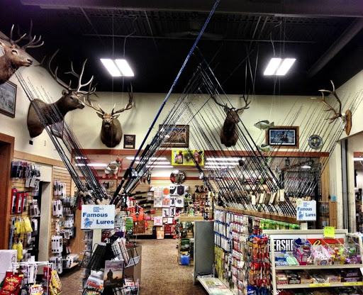 Sporting Goods Store «Cabin Fever Sporting Goods», reviews and photos, 1550 Arboretum Blvd, Victoria, MN 55386, USA