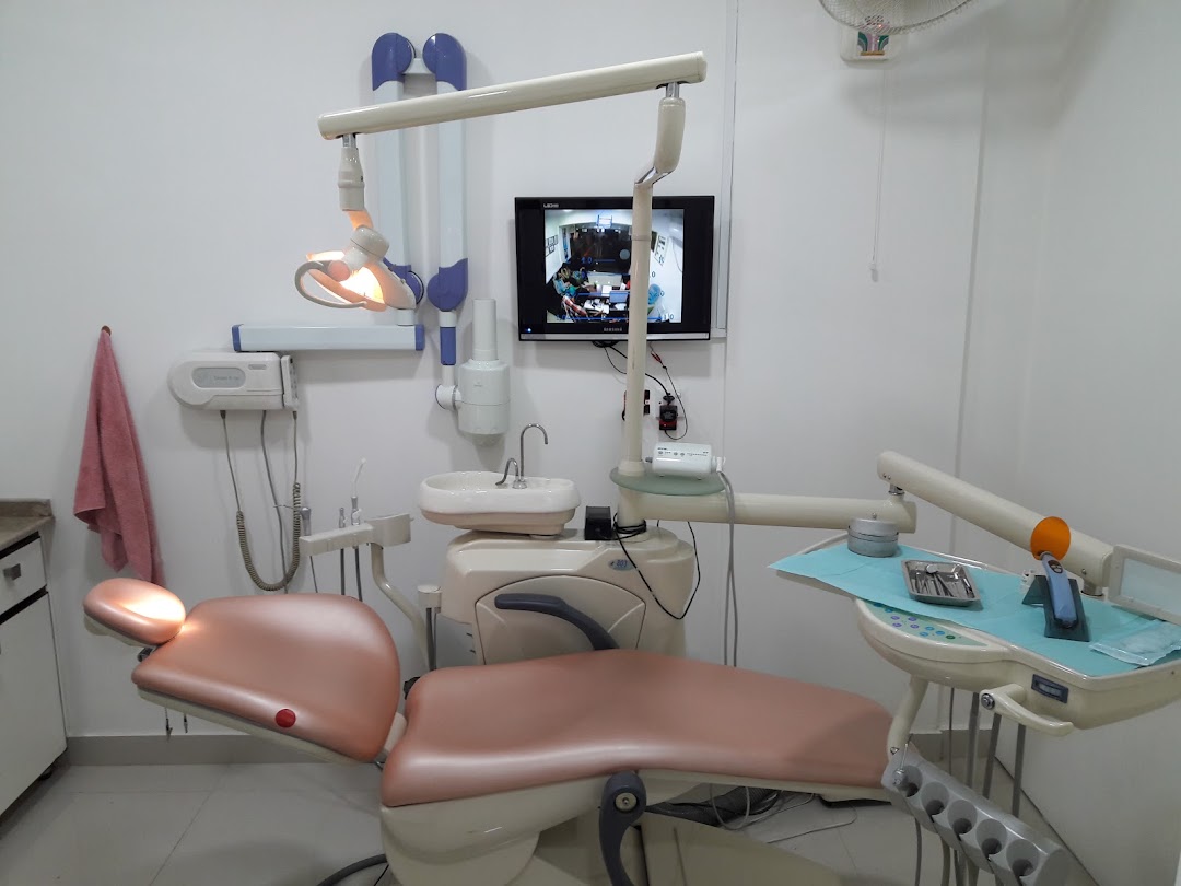 The Dental Clinic Dr. Saqib Minhas & Associates