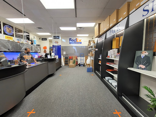 Print Shop «Print Pack Ship», reviews and photos, 1327 E Washington Ave, Harlingen, TX 78550, USA