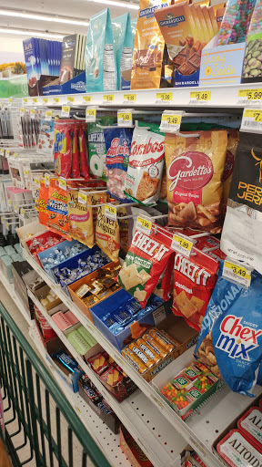 Fabric Store «Jo-Ann Fabrics and Crafts», reviews and photos, 4644 W Market St, Greensboro, NC 27407, USA