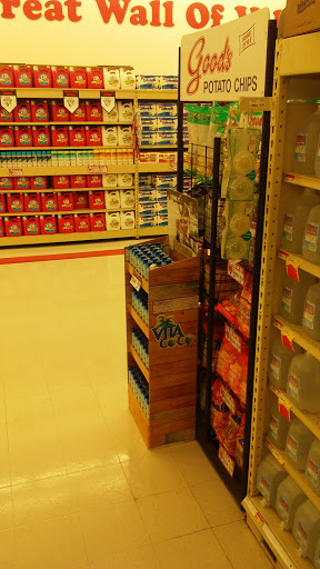 Grocery Store «Redner’s Warehouse», reviews and photos, 2180 MacArthur Rd, Whitehall, PA 18052, USA