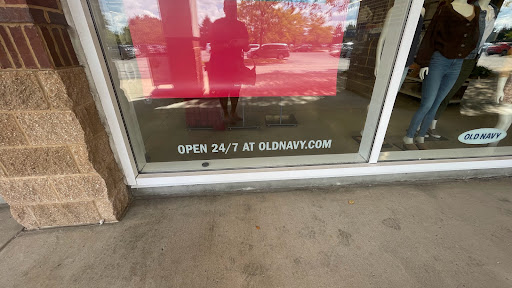 Clothing Store «Old Navy», reviews and photos, 4300 Towne Center Dr, Louisville, KY 40241, USA