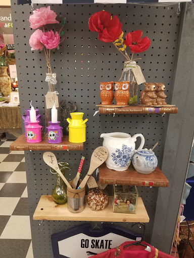 Antique Store «Craftiques Mall - NW Military», reviews and photos, 2375 NW Military Hwy, San Antonio, TX 78231, USA