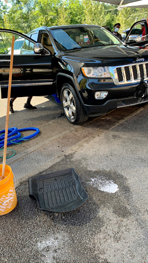 Car Wash «White Horse Auto Wash», reviews and photos, 15705 Jefferson Davis Hwy, Woodbridge, VA 22191, USA