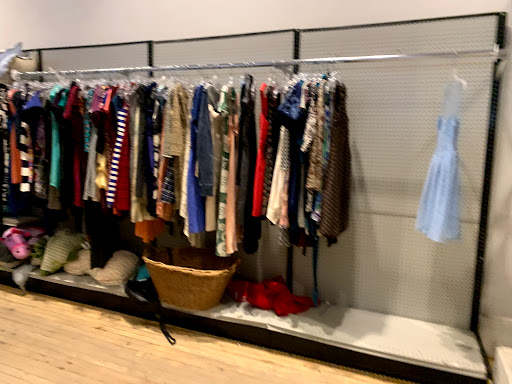 Thrift Store «Goodwill Denver - Broadway», reviews and photos, 21 S Broadway, Denver, CO 80209, USA