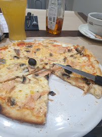 Plats et boissons du Pizzeria Espace Pizza à Aurillac - n°5