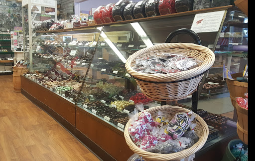 Candy Store «Wayside Country Store», reviews and photos, 1015 Boston Post Rd E #1, Marlborough, MA 01752, USA