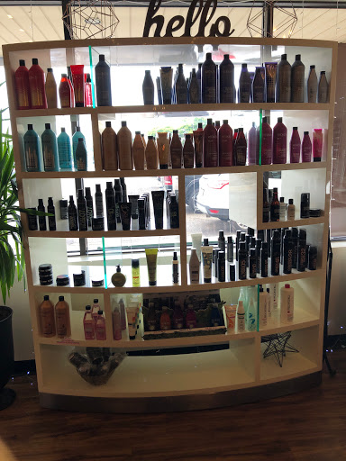 Beauty Salon «Mane Connection Hair Salon», reviews and photos, 39265 Grand River Ave, Farmington, MI 48335, USA