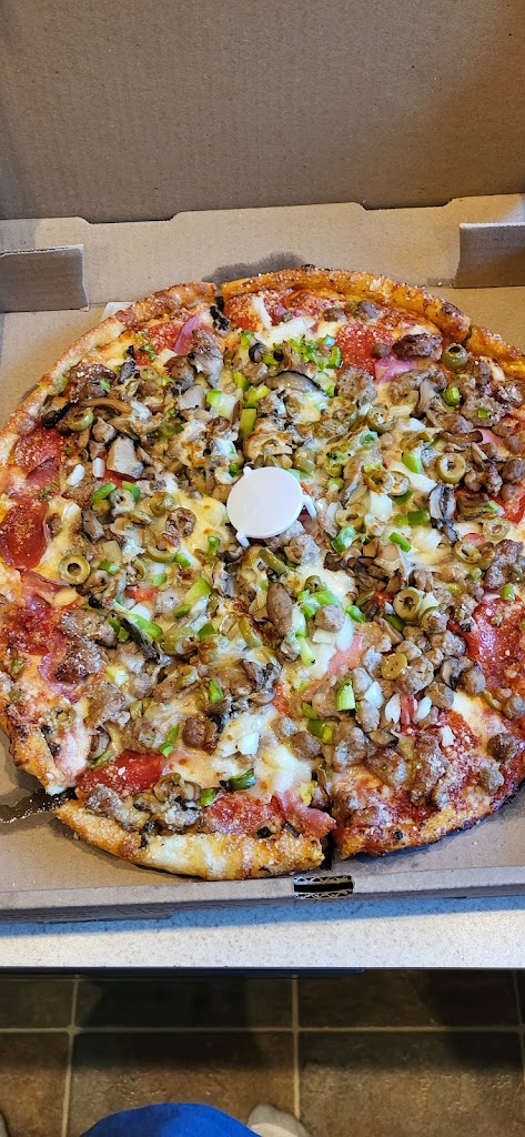 Enzo's Pizzeria 48423