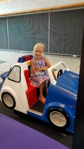 Shopping Mall «Forest Mall», reviews and photos, 835 W Johnson St, Fond du Lac, WI 54935, USA