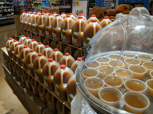 Grocery Store «Stop & Shop», reviews and photos, 2020 Norwich-New London Turnpike, Montville, CT 06353, USA