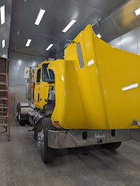 Collision Truck Center - Photo 4 - Car repair in East Dundee, IL, Elgin