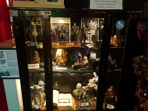 Art Gallery «The Freakybuttrue Peculiarium and Museum», reviews and photos, 2234 NW Thurman St, Portland, OR 97210, USA