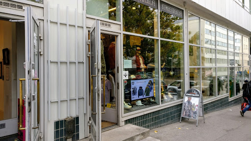 Stores to buy women's geox Helsinki