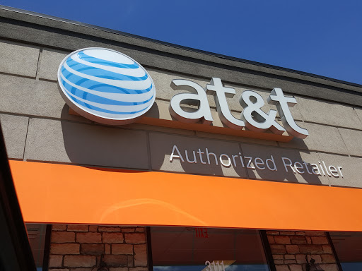 Cell Phone Store «AT&T Authorized Retailer - Jeffersonville», reviews and photos, 3111 E 10th St, Jeffersonville, IN 47130, USA