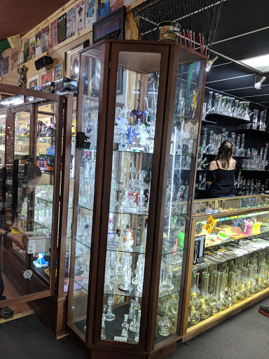 Tobacco Shop «Hunky Dory Pipe & Tobacco», reviews and photos, 271 W 7th Ave, Eugene, OR 97401, USA