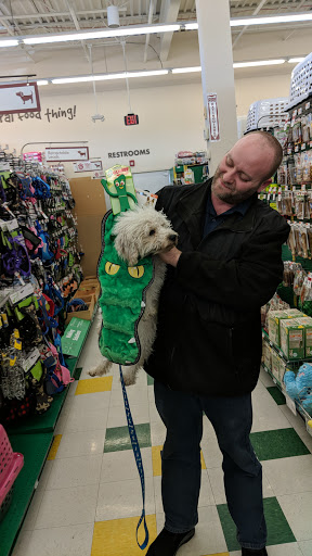 Pet Supply Store «Pet Supplies Plus», reviews and photos, 270 N Bolingbrook Dr, Bolingbrook, IL 60440, USA