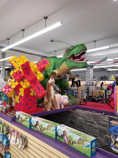 Toy Store «King Arthurs Court Toys», reviews and photos, 3040 Madison Rd, Cincinnati, OH 45209, USA