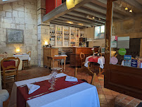 Atmosphère du Restaurant français Auberge de la Route d'Or à Candes-Saint-Martin - n°9