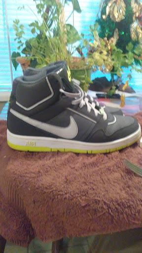 Thrift Store «Village Discount Outlet», reviews and photos, 2930 State Rd, Cuyahoga Falls, OH 44223, USA