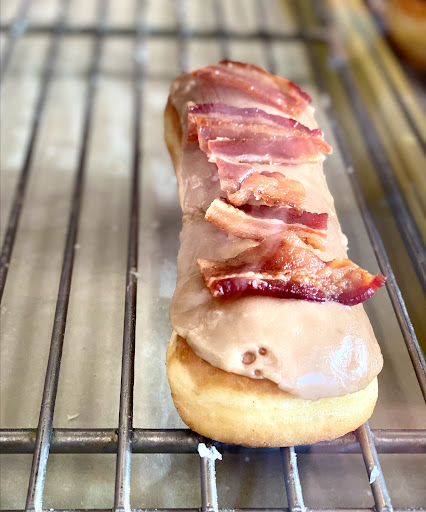 Donut Shop «Clifton Donut Shop», reviews and photos, 2317 Brownsboro Rd, Louisville, KY 40206, USA