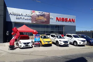 Nissan San Martín image