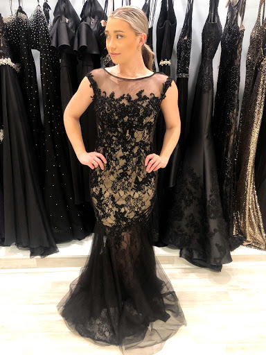 Bridal Shop «Le Bella Donna Bridal & Formal Shop», reviews and photos, 319 York Rd, Jenkintown, PA 19046, USA