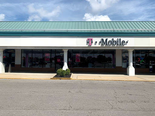 Cell Phone Store «T-Mobile», reviews and photos, 4680 W Broad St, Columbus, OH 43228, USA