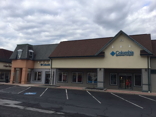 Sportswear Store «Columbia Sportswear Outlet at The Outlet Shoppes at Gettysburg», reviews and photos, 1863 Gettysburg Village Dr, Gettysburg, PA 17325, USA