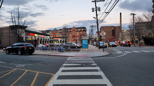 Liquor Store «Hoboken Vine (Wine - Beer - Liquor)», reviews and photos, 400 Newark St, Hoboken, NJ 07030, USA