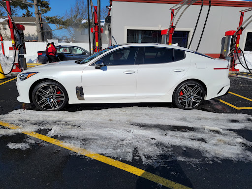 Car Wash «Lindenhurst Hand Car Wash», reviews and photos, 491 S Delaware Ave, Lindenhurst, NY 11757, USA